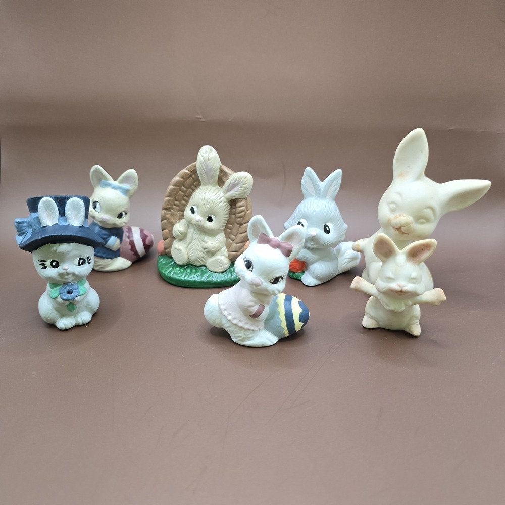 7 Vintage Miniture Easter‎ Porcelain Figurines Bunnies